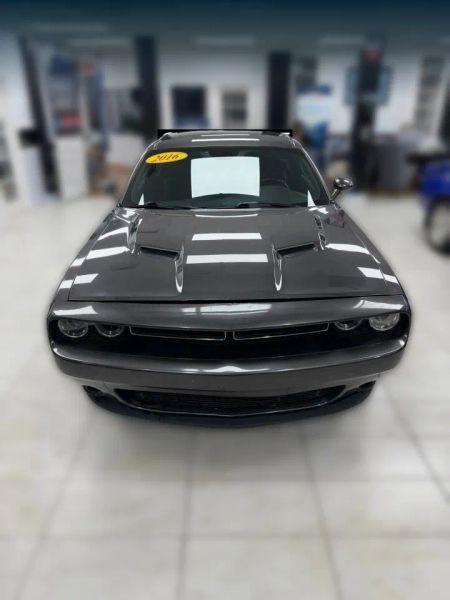 2016 Dodge Challenger SXT