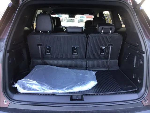 2026 GMC Acadia Elevation FWD