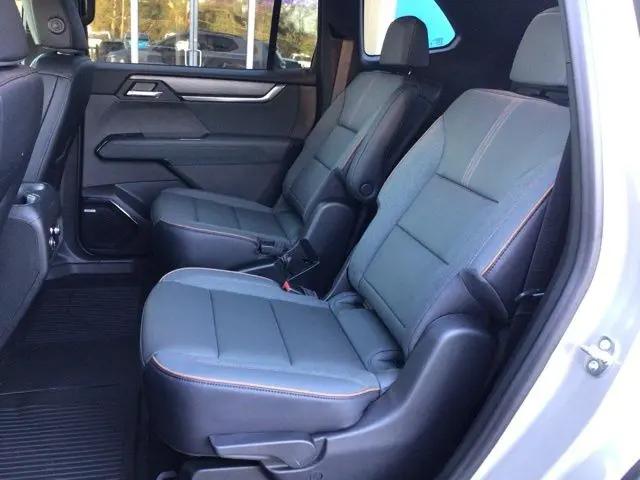 2026 GMC Acadia AT4 AWD