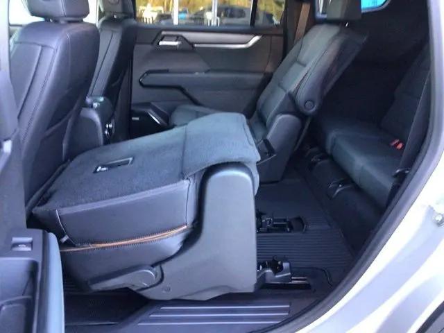 2026 GMC Acadia AT4 AWD