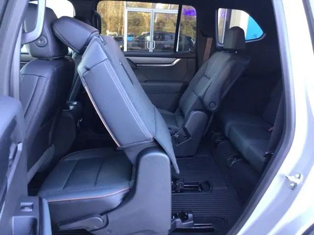 2026 GMC Acadia AT4 AWD