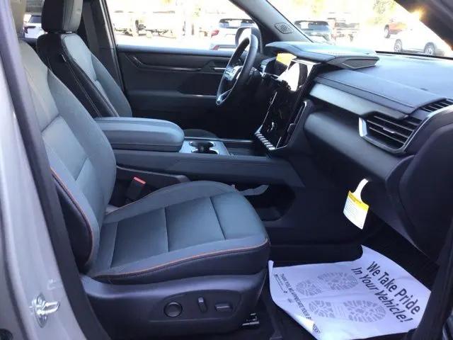 2026 GMC Acadia AT4 AWD