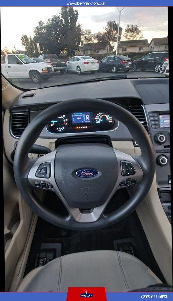 2015 Ford Taurus SE