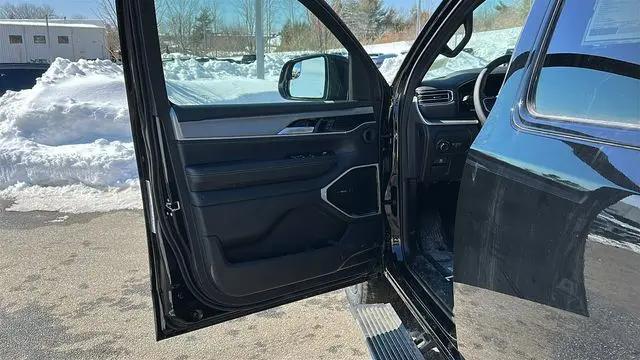 2026 Jeep Grand Wagoneer Limited Altitude 4x4