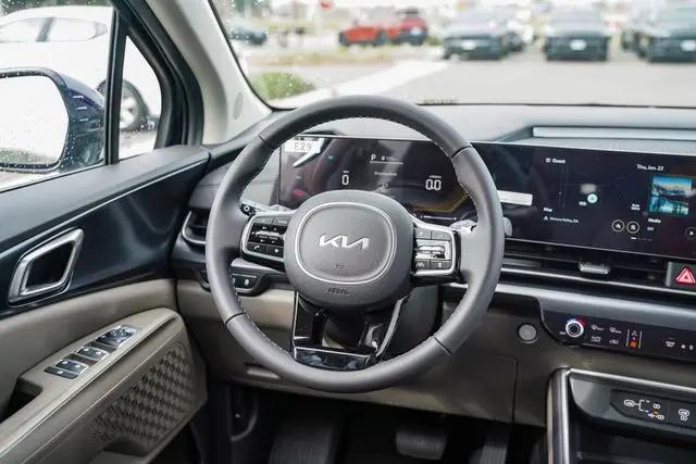 2026 Kia Carnival MPV LXS
