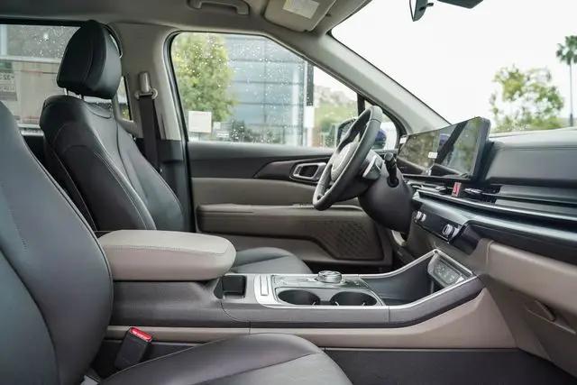 2026 Kia Carnival MPV LXS