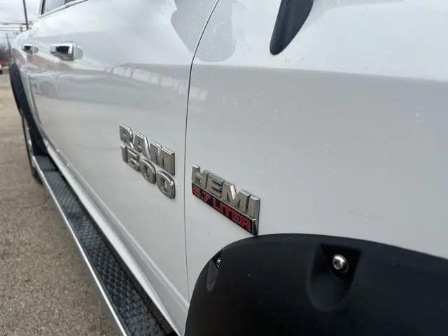 2017 Ram 1500 Lone Star Silver Crew Cab 4x2 5'7" Box
