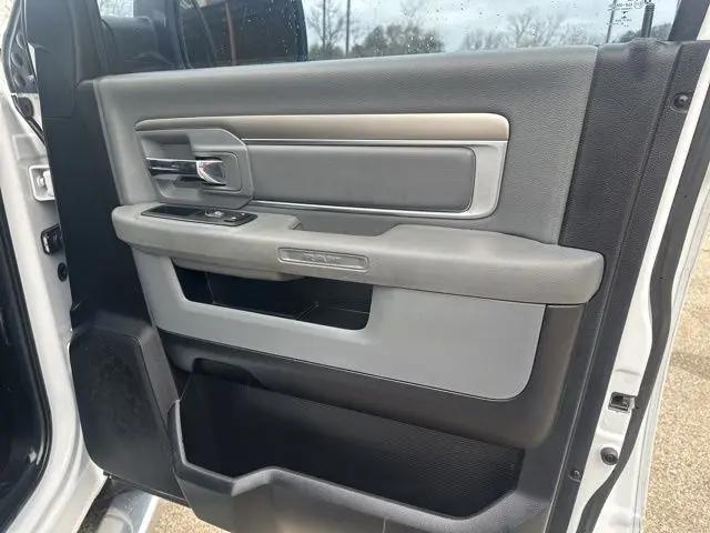 2017 Ram 1500 Lone Star Silver Crew Cab 4x2 5'7" Box