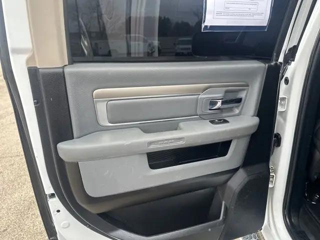 2017 Ram 1500 Lone Star Silver Crew Cab 4x2 5'7" Box