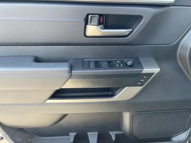 2026 Toyota Tundra Platinum Hybrid CrewMax 5.5' Bed