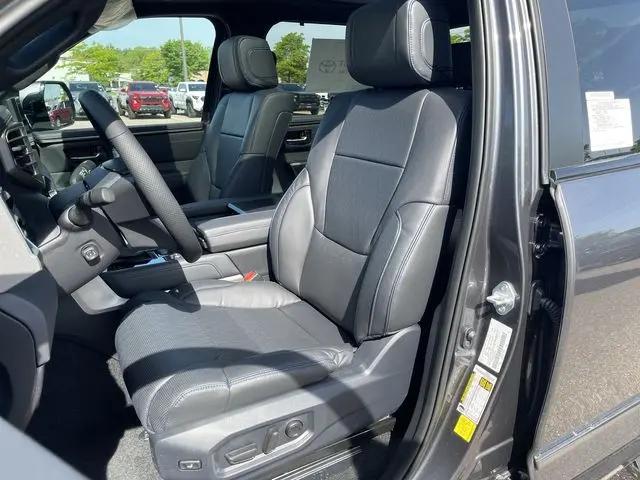 2026 Toyota Tundra Platinum Hybrid CrewMax 5.5' Bed