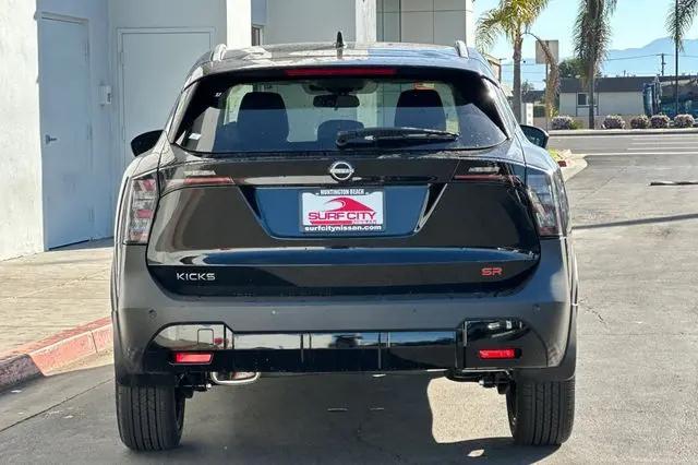 2026 Nissan Kicks SR