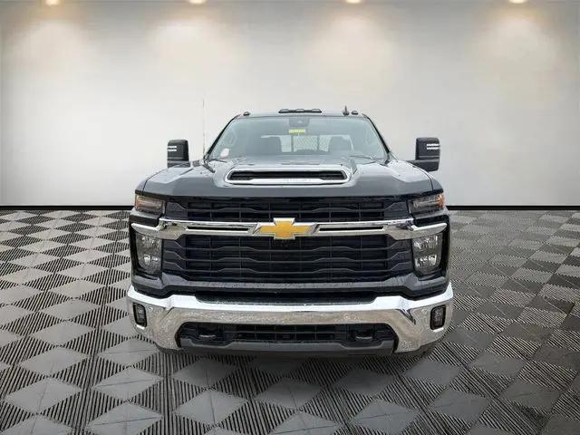 2026 Chevrolet Silverado 2500HD Crew Cab, Standard Bed, LT, 4WD