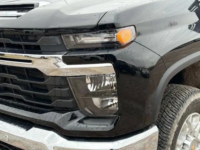 2026 Chevrolet Silverado 2500HD Crew Cab, Standard Bed, LT, 4WD