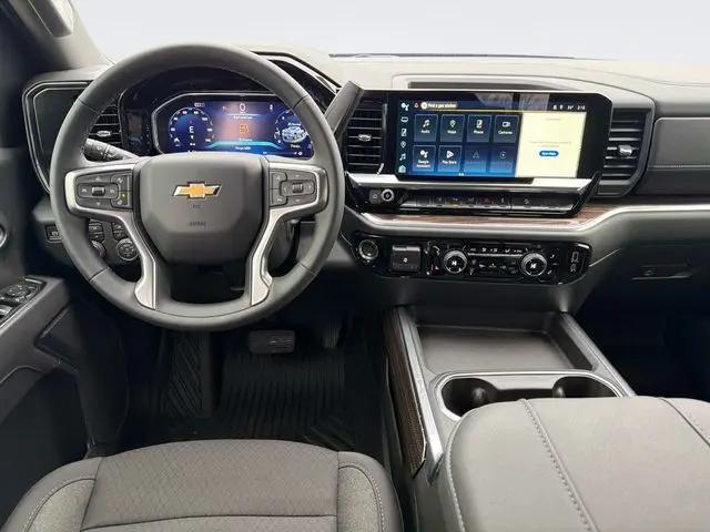 2026 Chevrolet Silverado 2500HD Crew Cab, Standard Bed, LT, 4WD