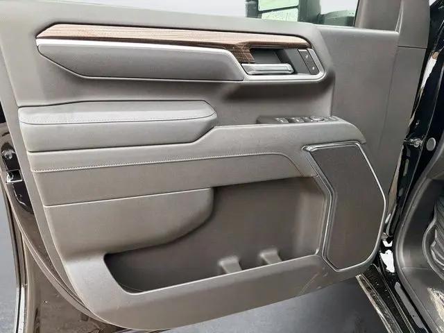 2026 Chevrolet Silverado 2500HD Crew Cab, Standard Bed, LT, 4WD