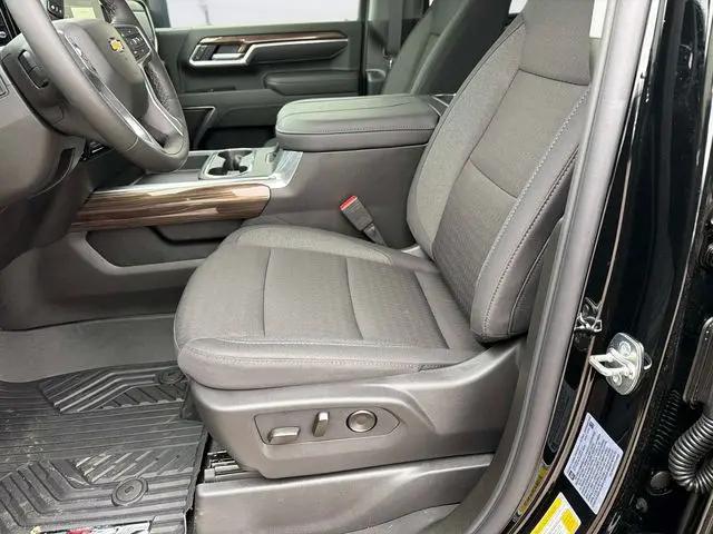 2026 Chevrolet Silverado 2500HD Crew Cab, Standard Bed, LT, 4WD