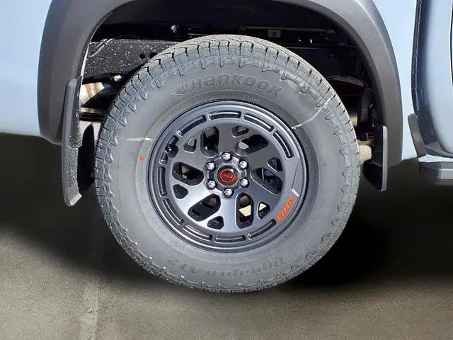 2026 Nissan Frontier Crew Cab PRO-4X 4x4