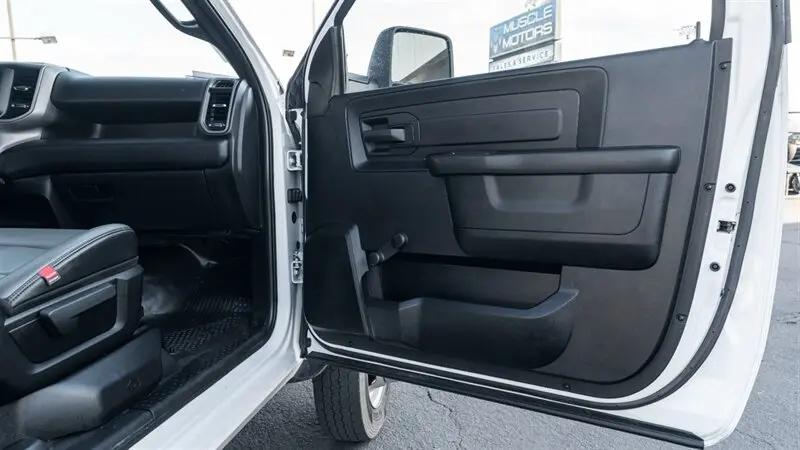 2023 Ram 5500 Tradesman/SLT