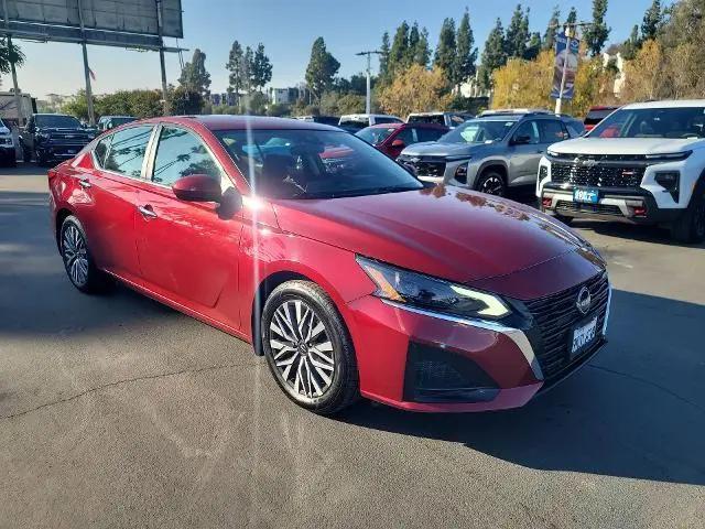 2023 Nissan Altima SV FWD