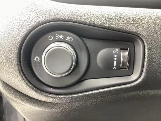 2023 Jeep Renegade Latitude 4x4
