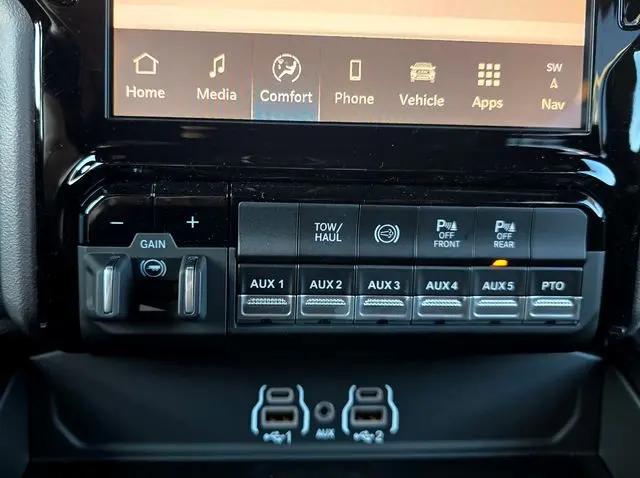 2026 Ram 3500 Tradesman/Big Horn