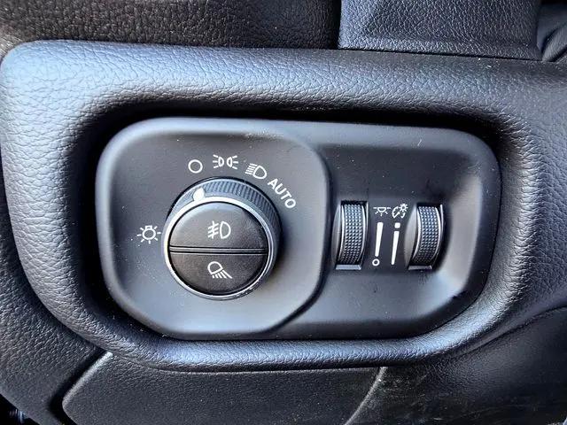 2026 Ram 3500 Tradesman/Big Horn