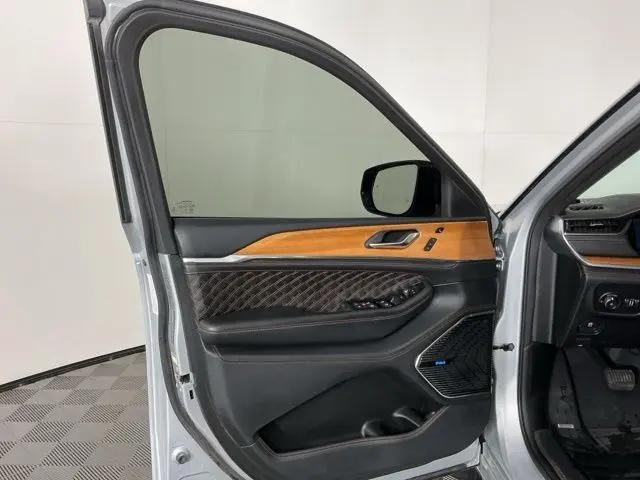 2021 Jeep Grand Cherokee Summit Reserve