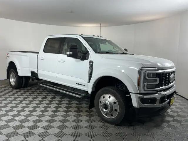 2025 Ford F-450 LARIAT