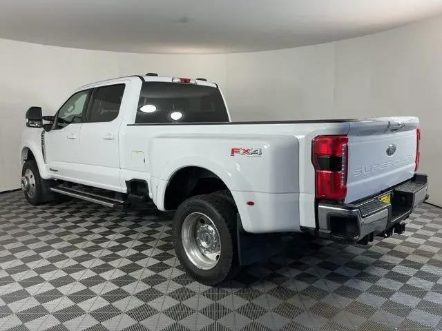2025 Ford F-450 LARIAT