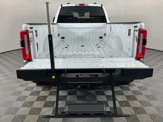2025 Ford F-450 LARIAT