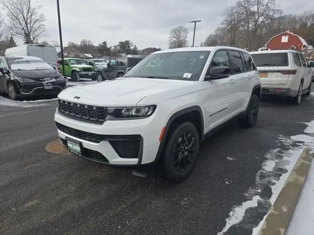 2026 Jeep Grand Cherokee Altitude 4x4