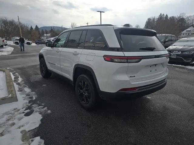 2026 Jeep Grand Cherokee Altitude 4x4
