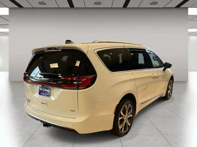 2026 Chrysler Pacifica Pinnacle AWD