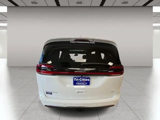 2026 Chrysler Pacifica Pinnacle AWD