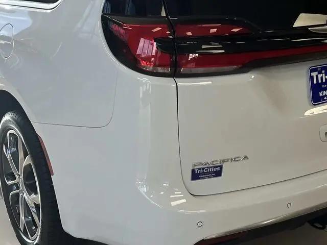 2026 Chrysler Pacifica Pinnacle AWD
