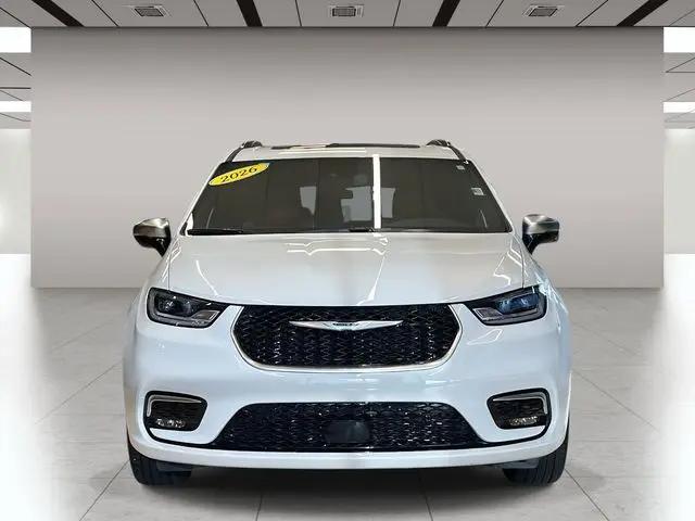 2026 Chrysler Pacifica Pinnacle AWD