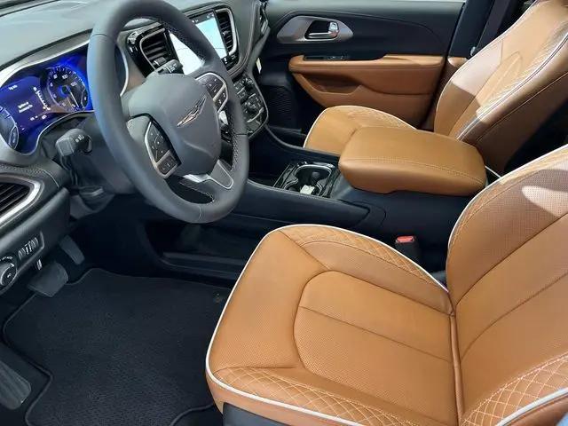 2026 Chrysler Pacifica Pinnacle AWD