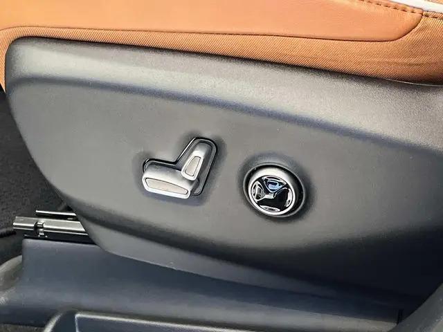 2026 Chrysler Pacifica Pinnacle AWD