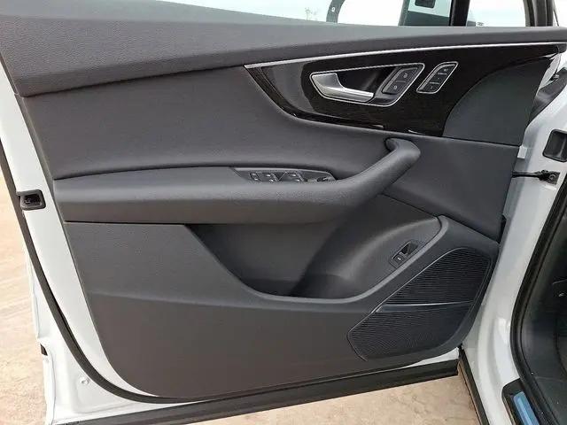 2026 Audi Q7 Premium 45 TFSI quattro tiptronic