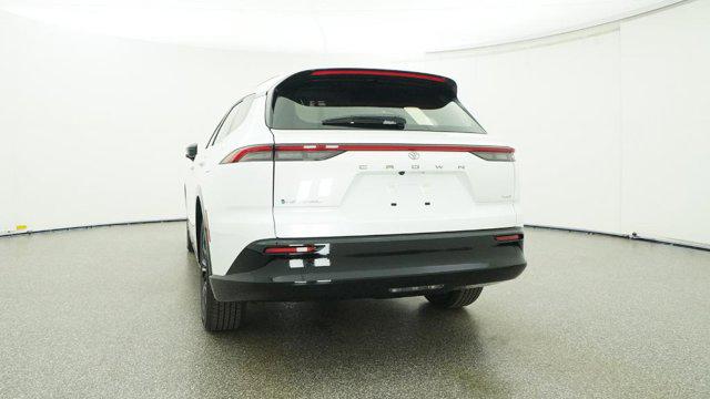 2026 Toyota Crown Signia XLE