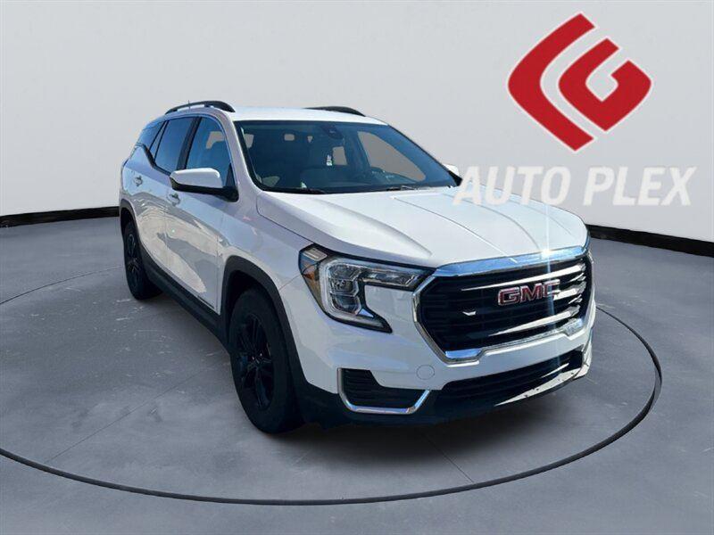 2024 GMC Terrain SLE's photo