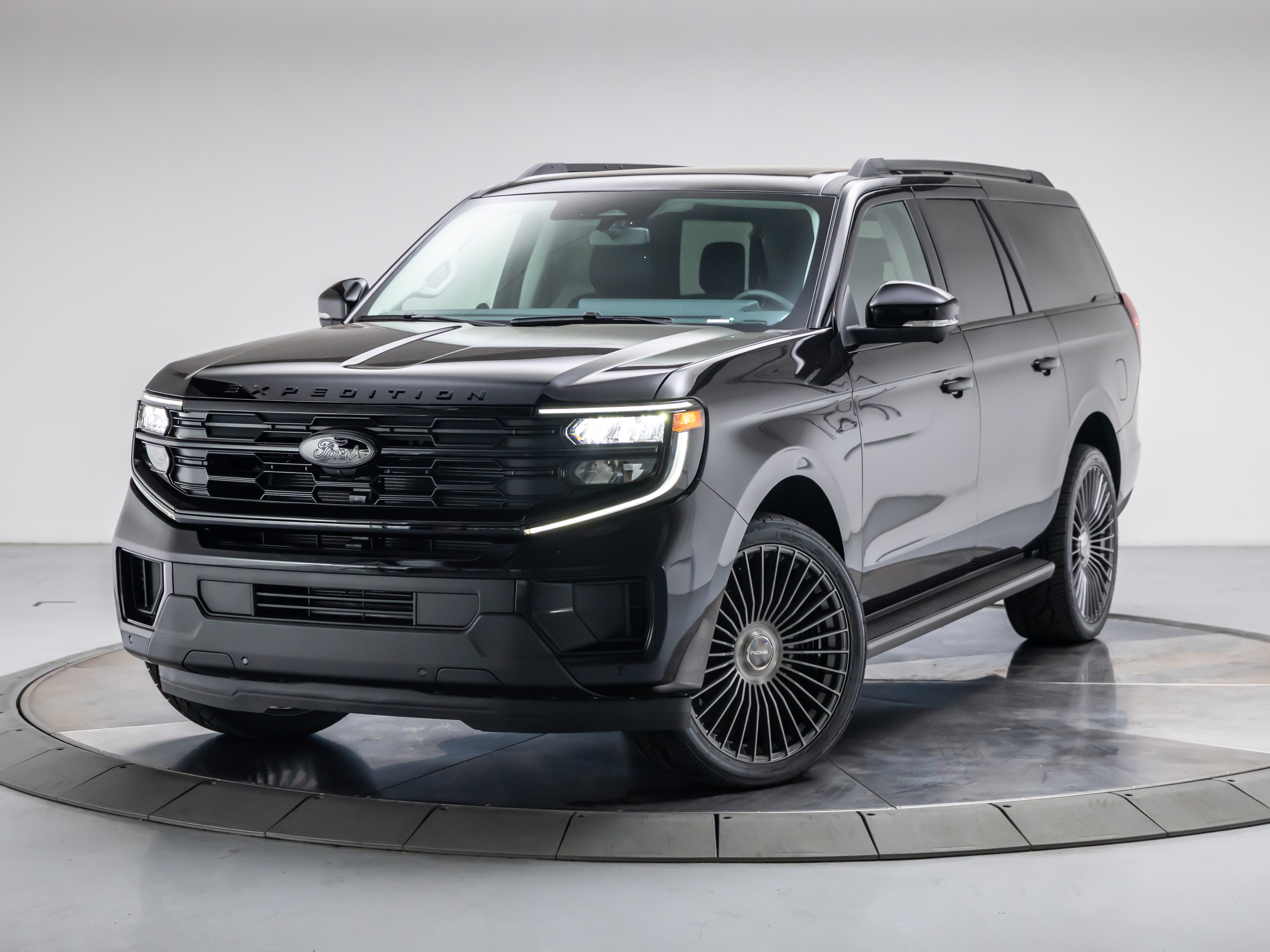 2026 Ford Expedition Active MAX 4x4's photo