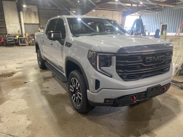 2024 GMC Sierra 1500 4WD Crew Cab Short Box AT4