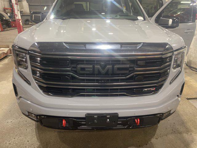2024 GMC Sierra 1500 4WD Crew Cab Short Box AT4