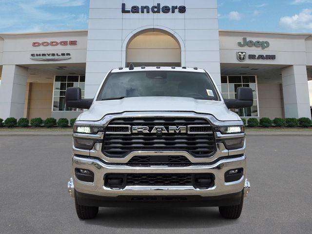 2026 RAM Ram 3500 RAM 3500 TRADESMAN CREW CAB 4X4 8 BOX