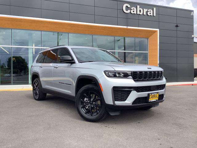 2026 Jeep Grand Cherokee L GRAND CHEROKEE L LAREDO ALTITUDE 4X4