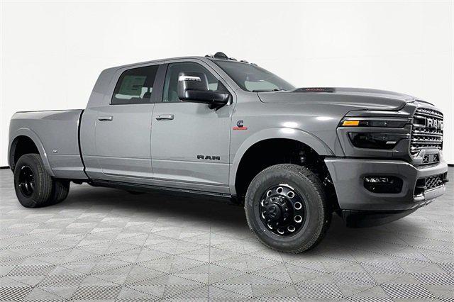 2026 RAM Ram 3500 RAM 3500 LIMITED MEGA CAB 4X4 64 BOX