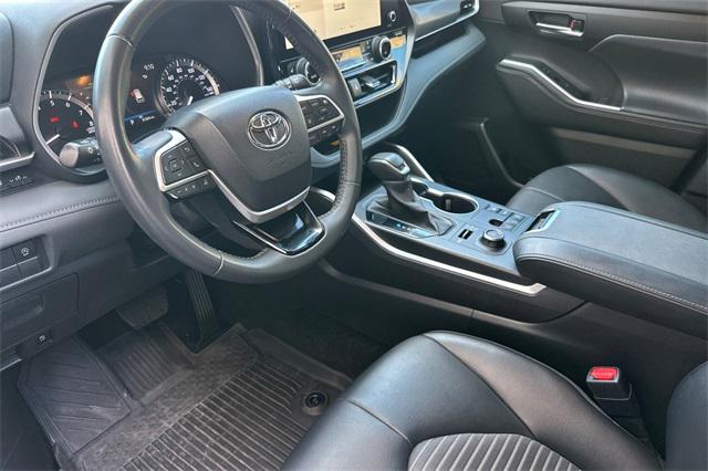 2024 Toyota Highlander XSE