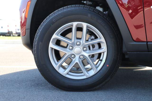 2026 Jeep Grand Cherokee GRAND CHEROKEE LAREDO X 4X4 2026 Jeep Grand Cherokee GRAND CHEROKEE LAREDO X 4X4